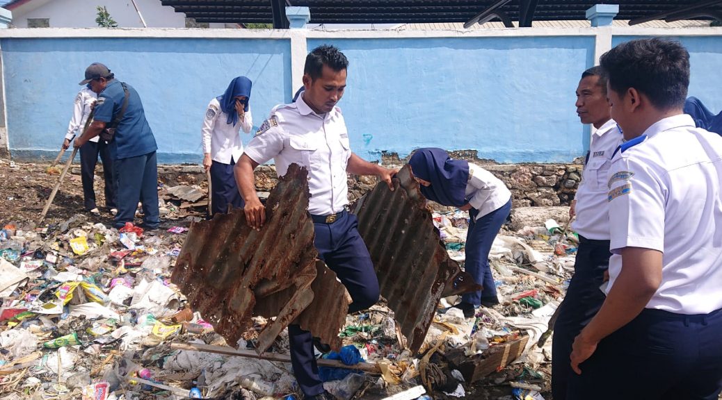 RANGKAIAN KAMPANYE KESELAMATAN PELAYARAN, KEMENHUB AKSI BERSIH PANTAI ...